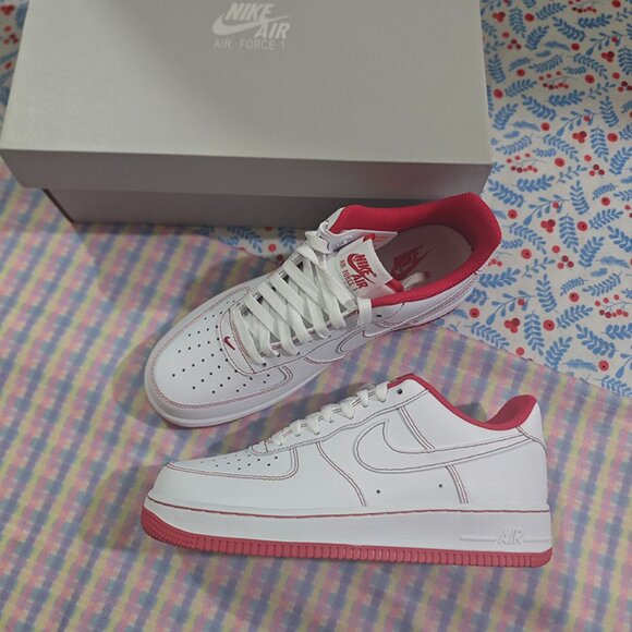 Nike Other - Nike Low-Top Sneakers